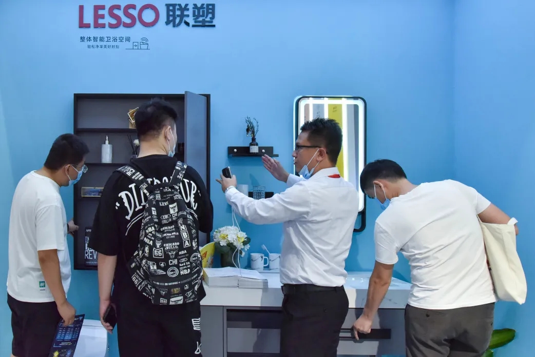 廣州建博會丨直播打卡領尚品牌館，體驗潮流家居生活